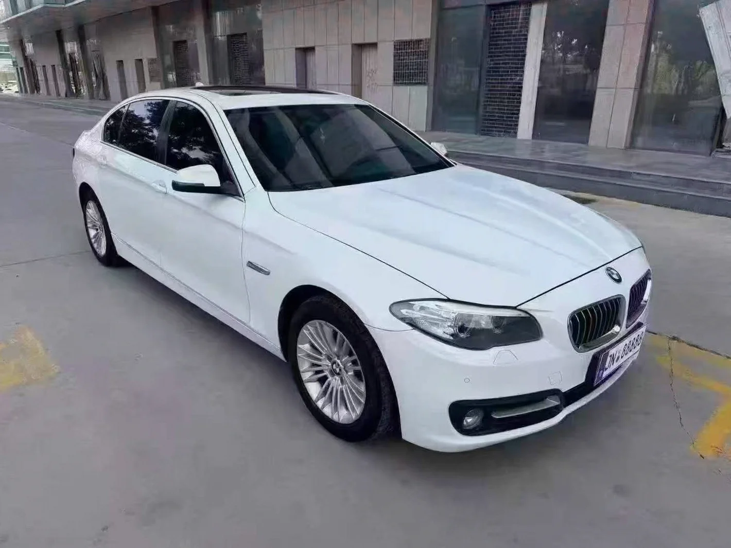 15年宝马525Li 2.0T豪华型
