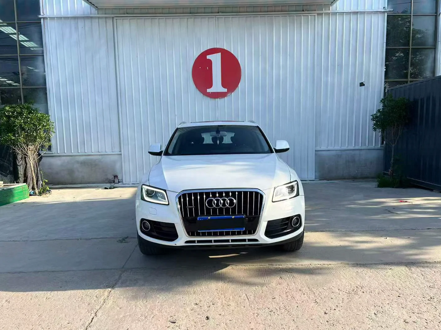 2017款奥迪Q5 2.0T全时四驱顶配