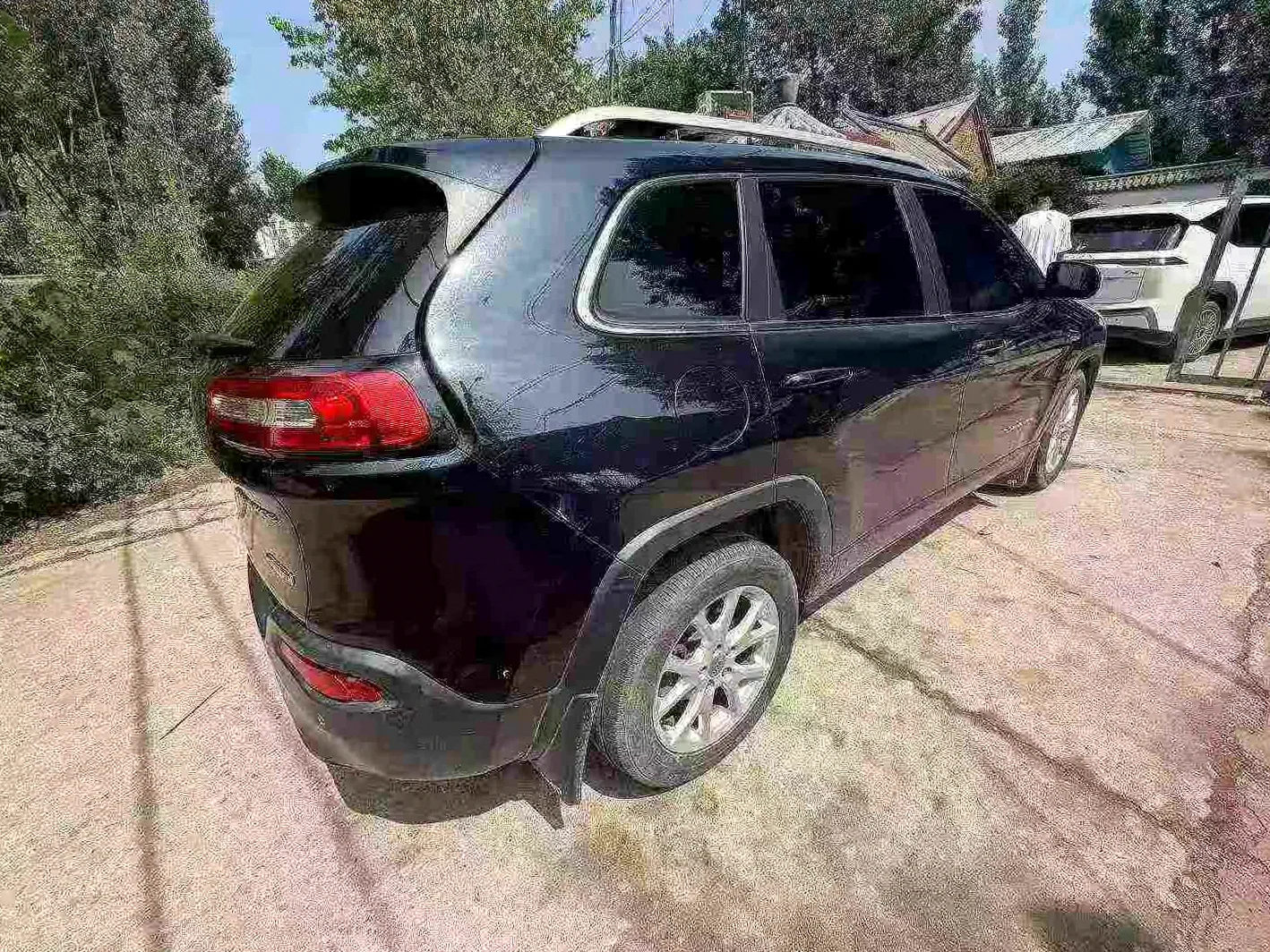 Jeep指南者 内饰后排