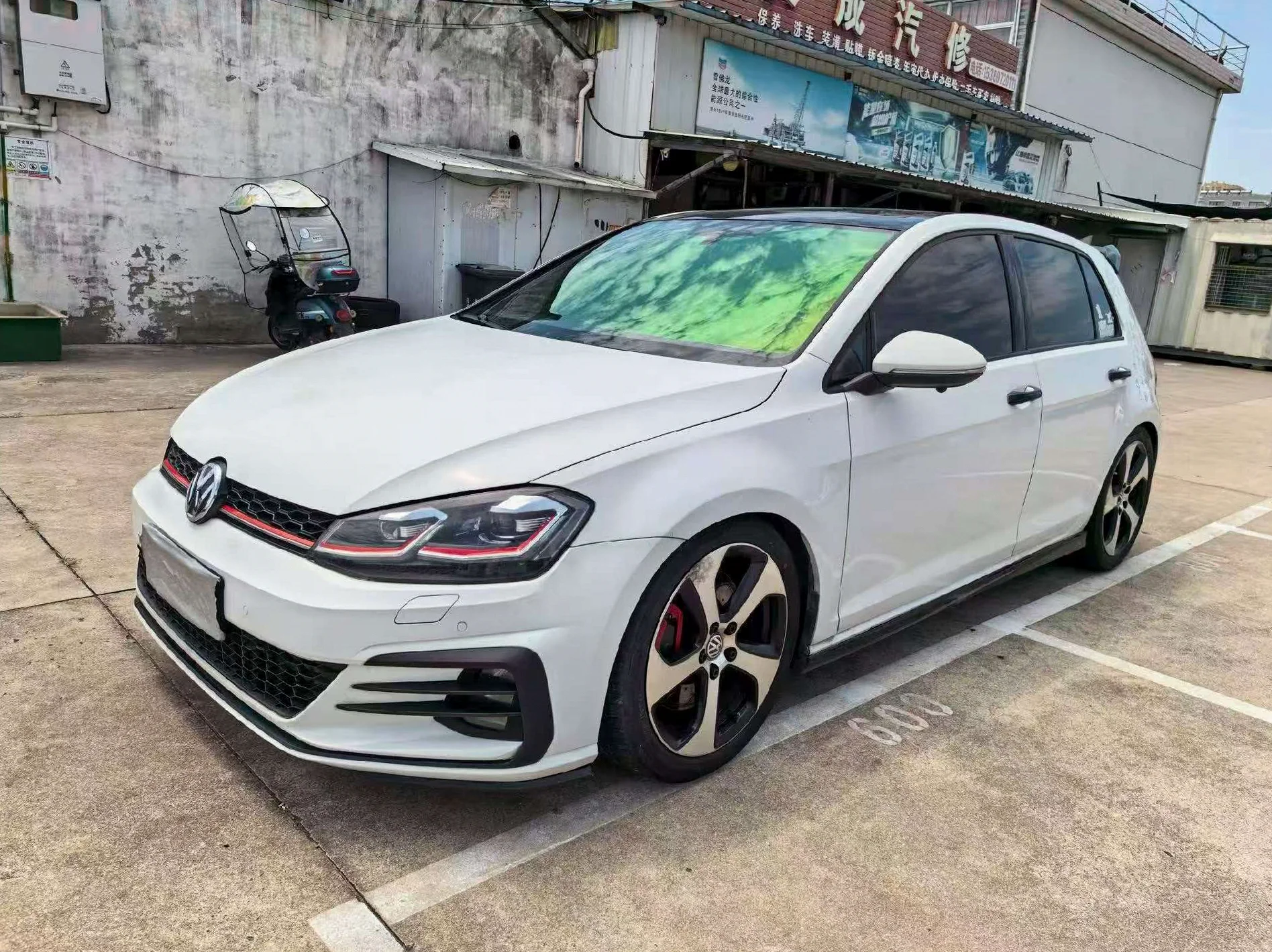 大众高尔夫 正面外观二