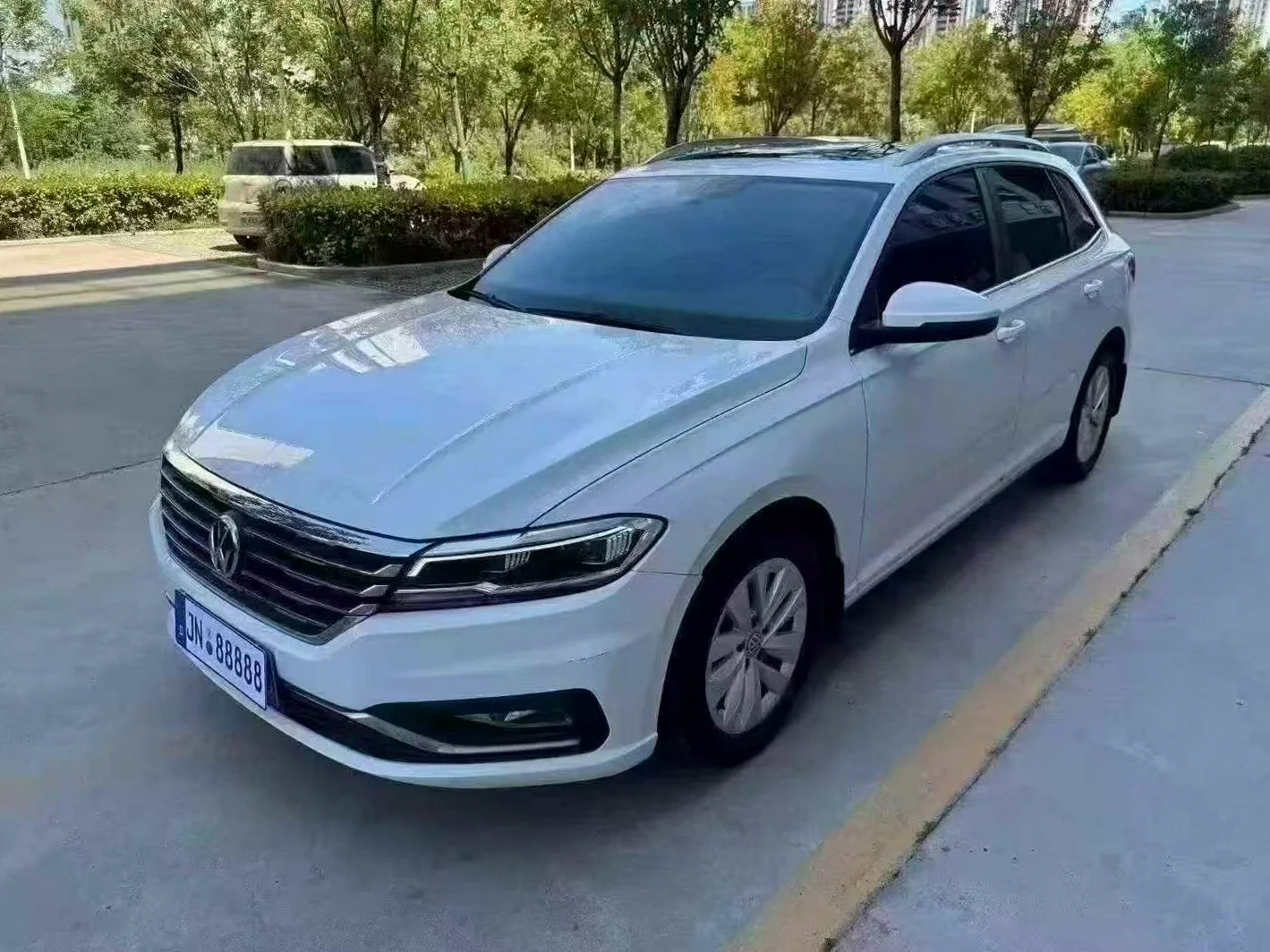 大众朗逸 正面外观三