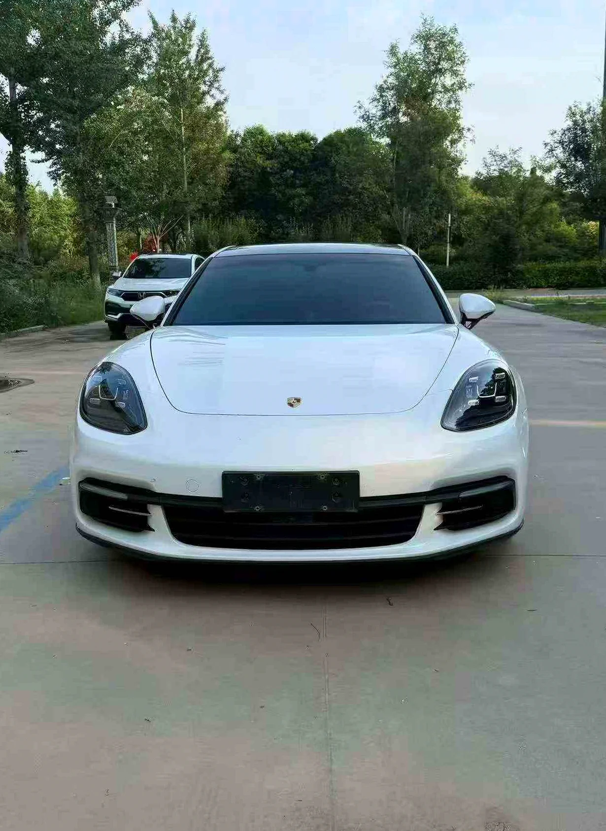 准20年保时捷帕拉梅拉4 E-Hybrid行政加长版