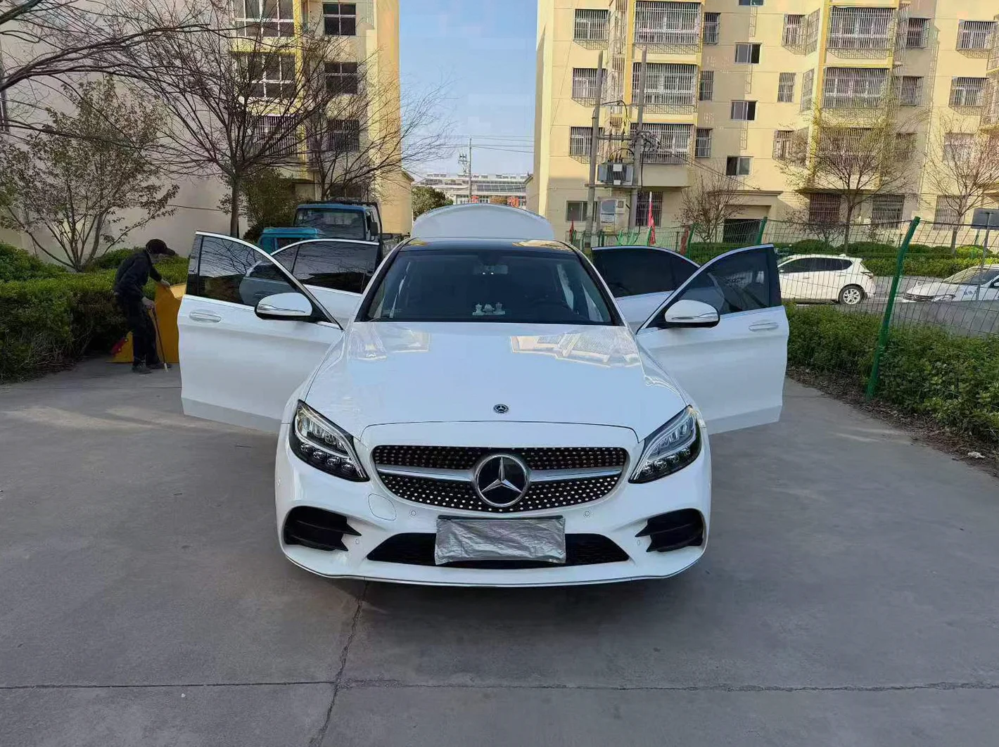 奔驰C 驾驶室
