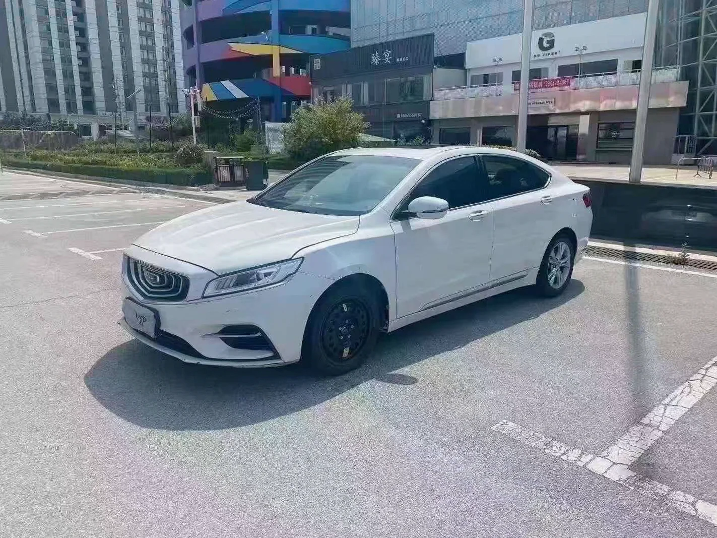 吉利博瑞 正面外观三