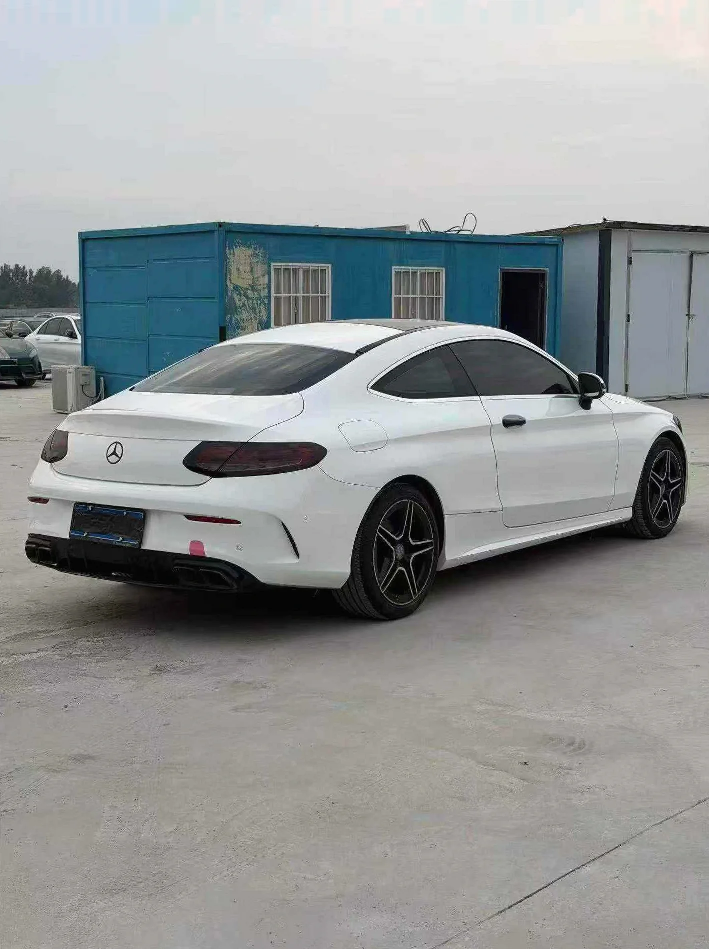 奔驰C 驾驶室