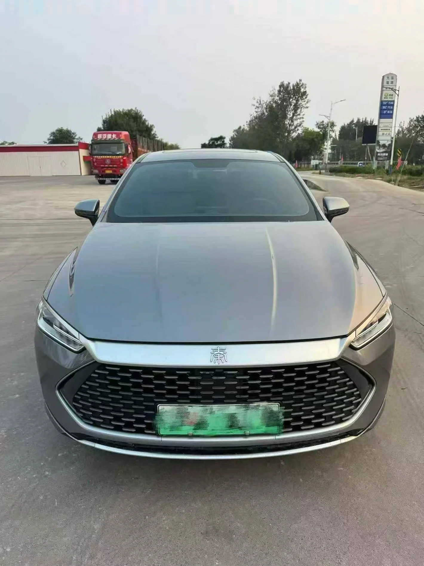 21年比亚迪秦PLUS新能源混动