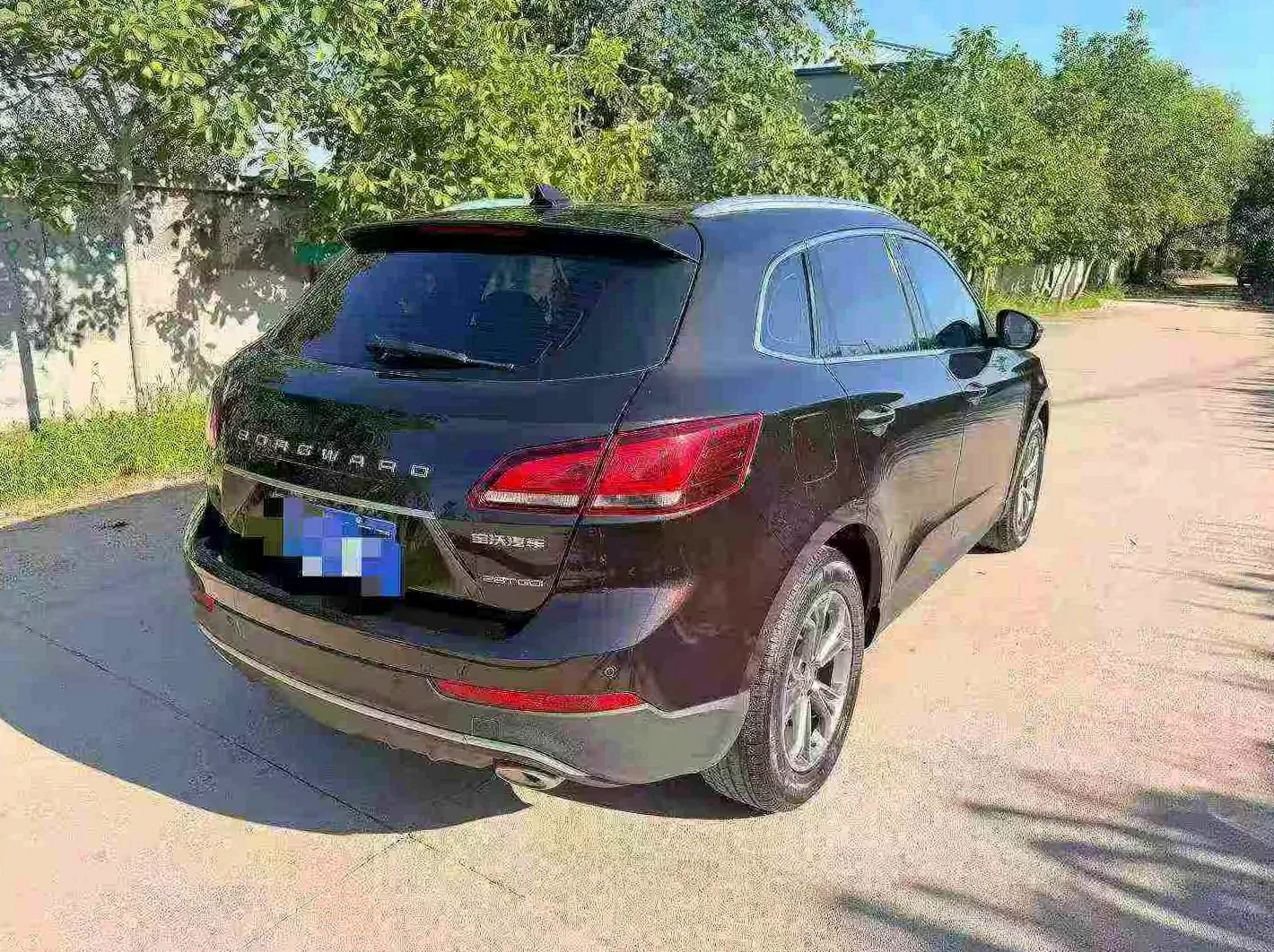 宝沃BX7 后面外观一