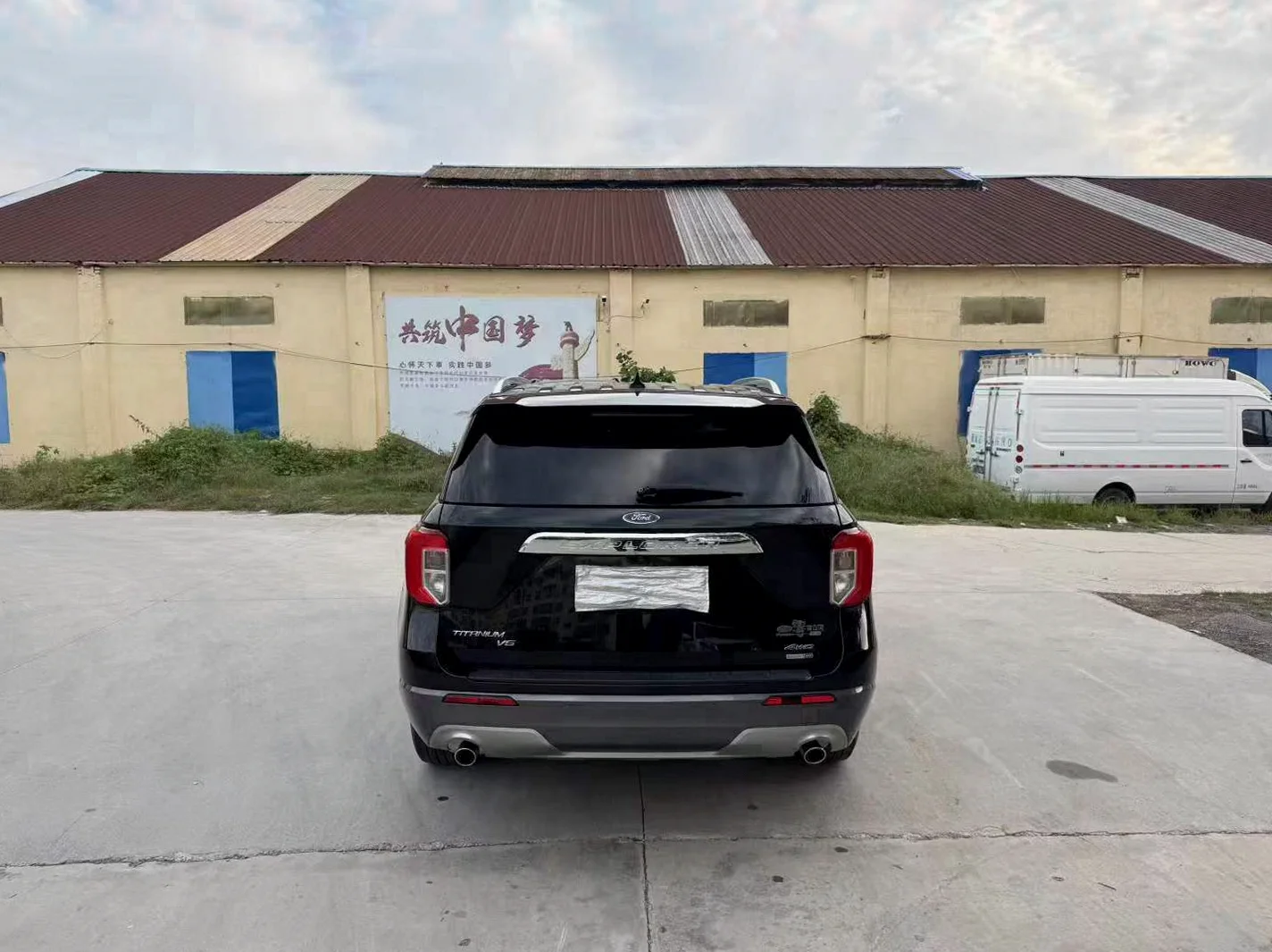 福特探险者 后面外观一