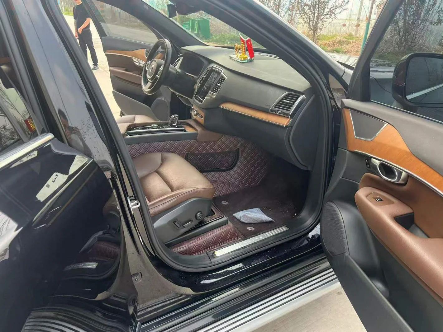 沃尔沃XC90 驾驶室