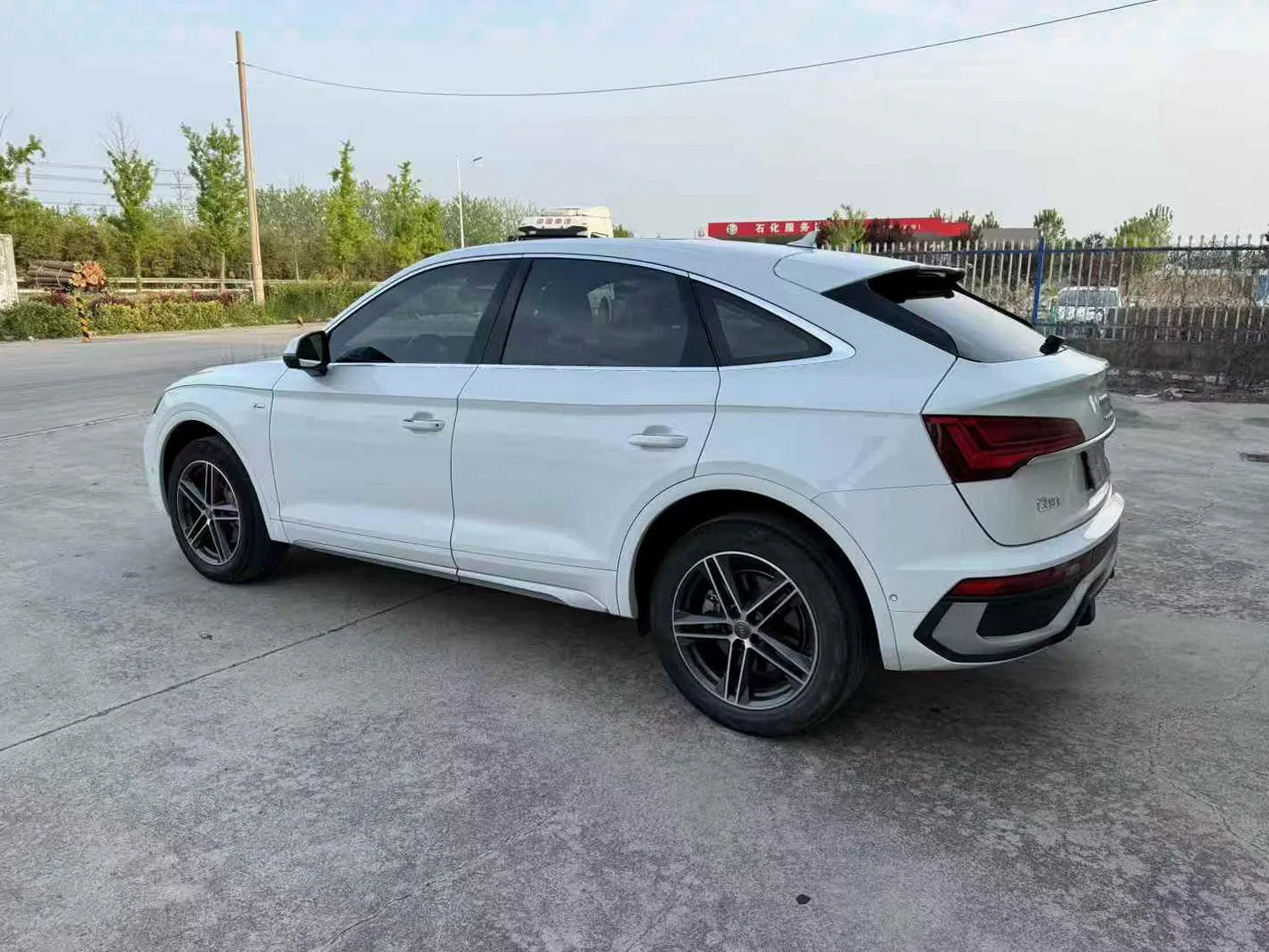 奥迪Q5 后面外观二