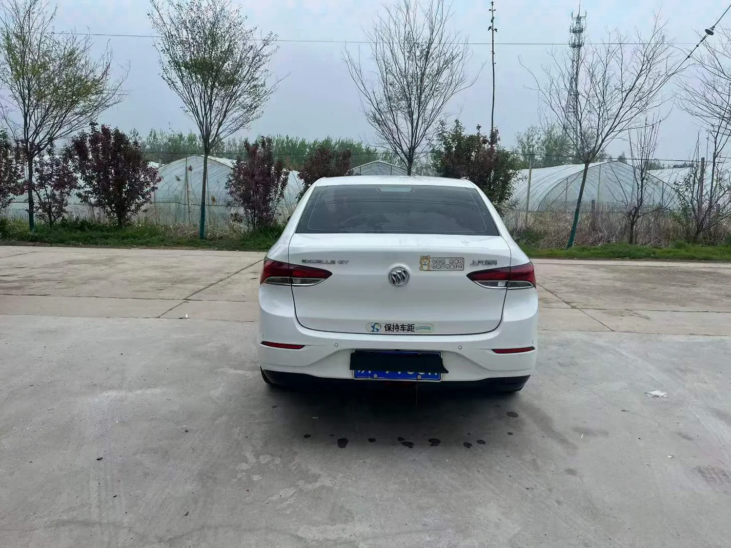 别克英朗 后面外观一