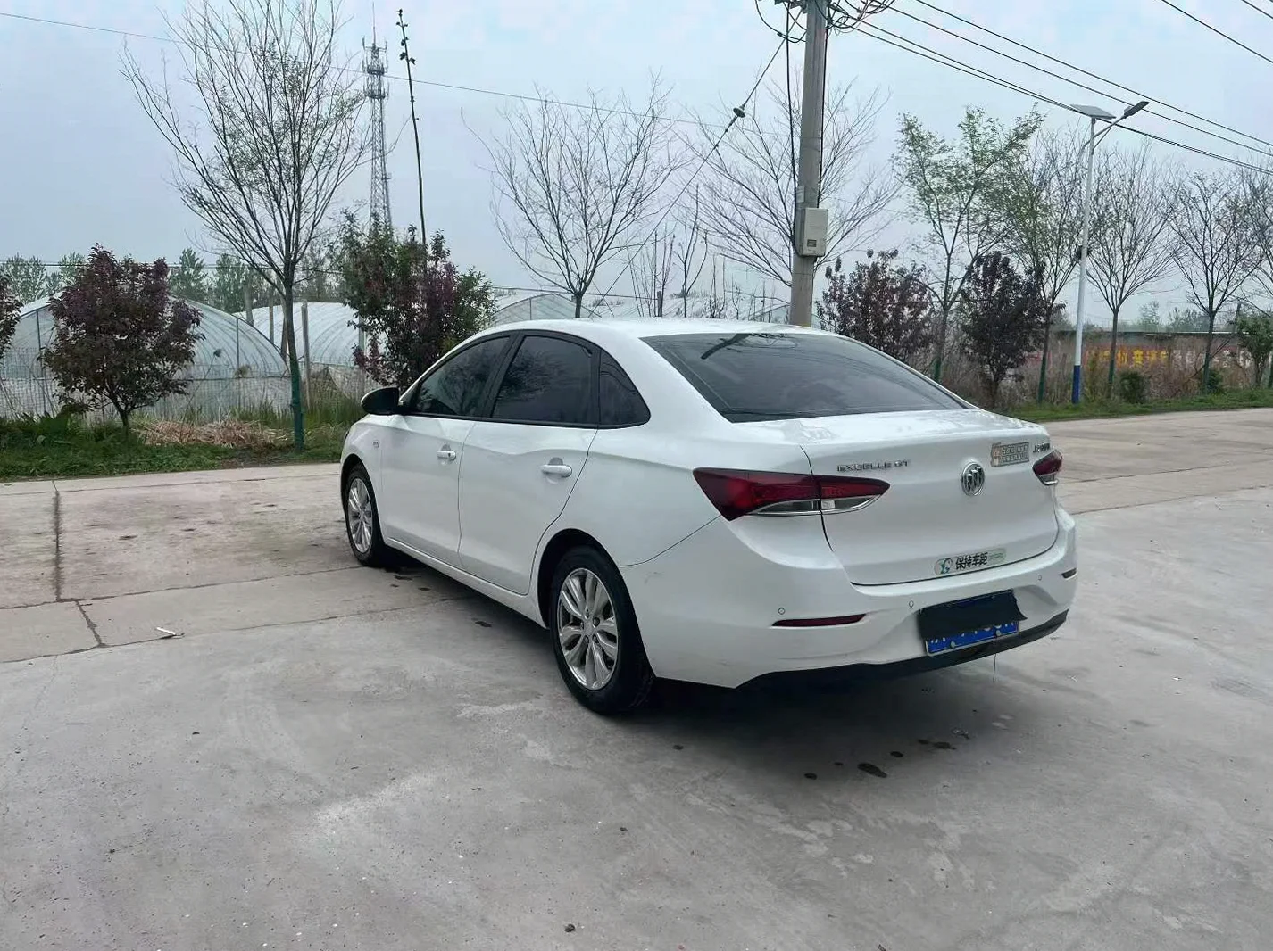 别克英朗 正面外观三