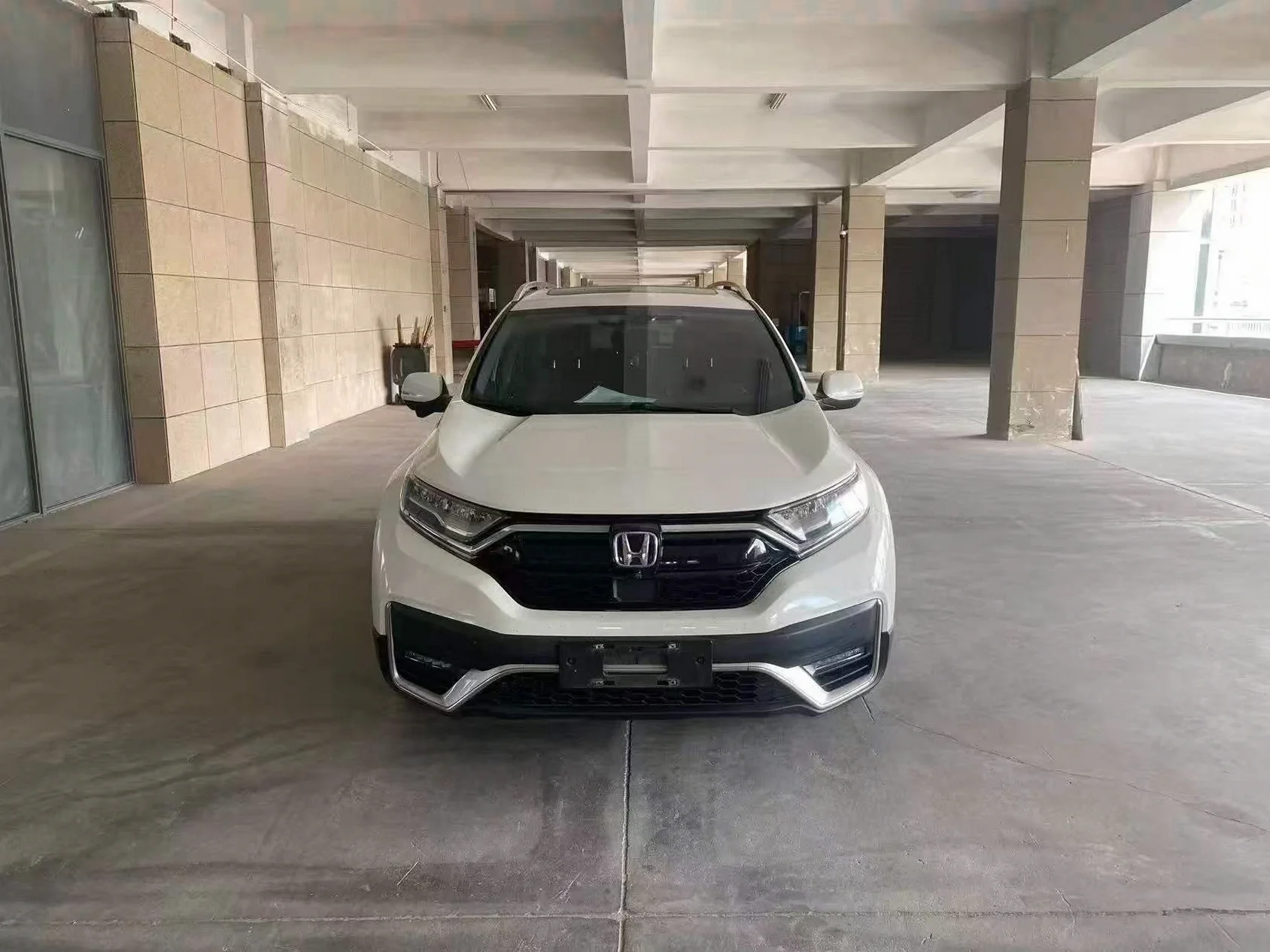 本田CRV 正面外观二