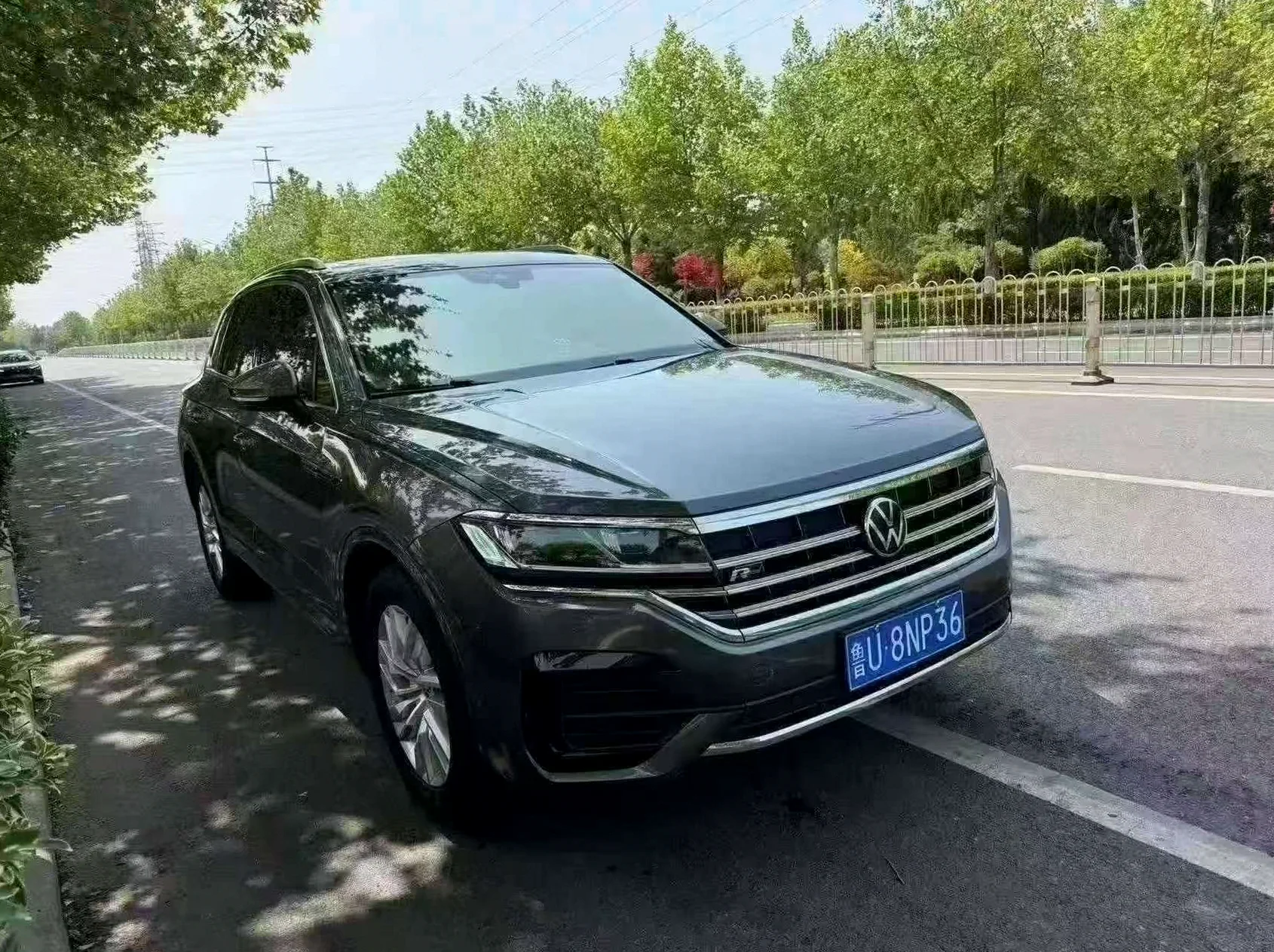 大众途锐 正面外观三