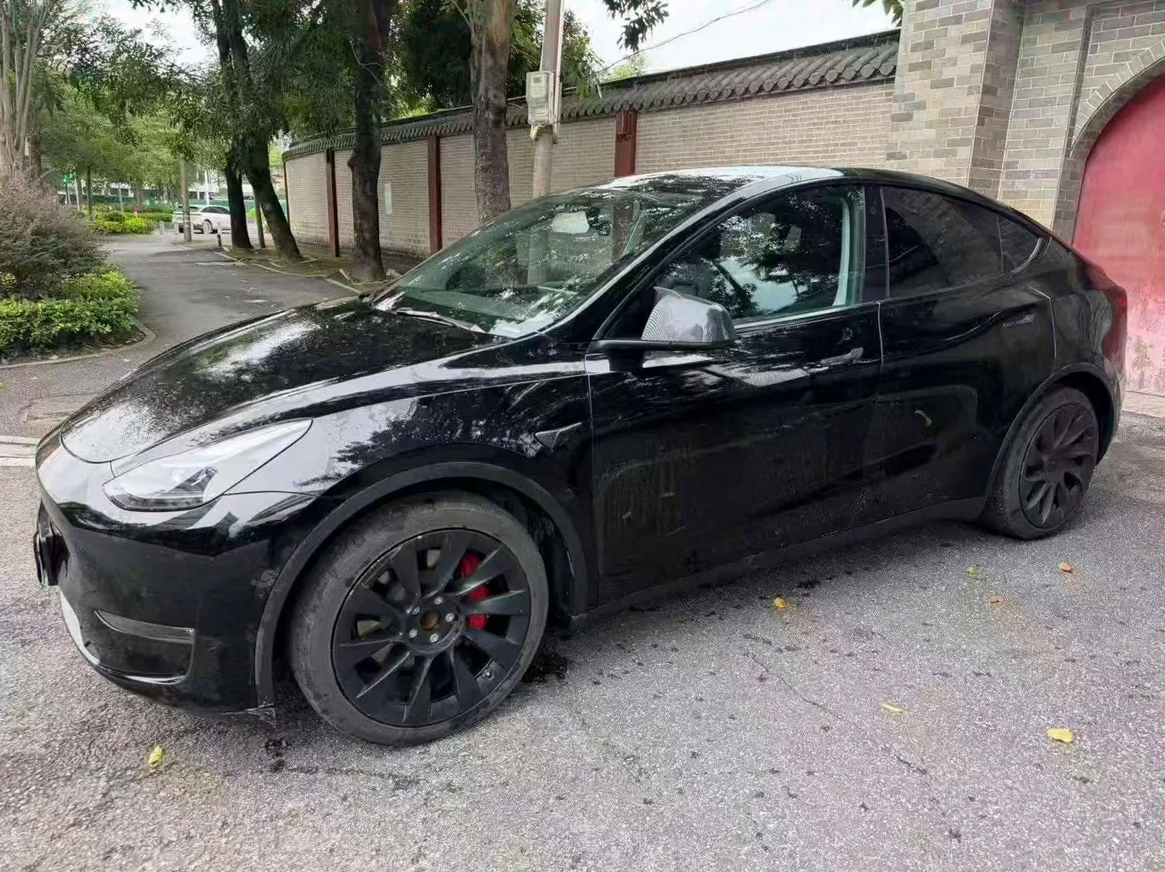 特斯拉MODEL 正面外观二