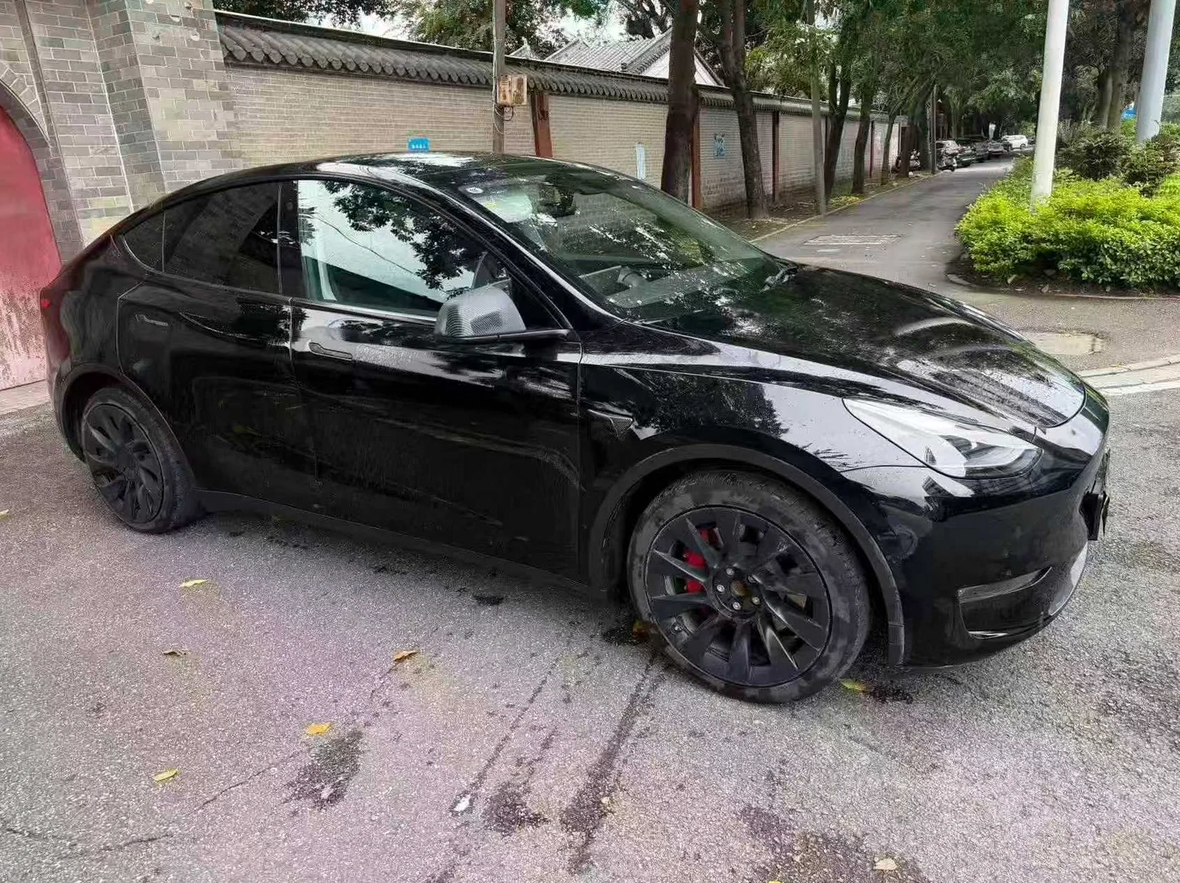 特斯拉MODEL 正面外观三