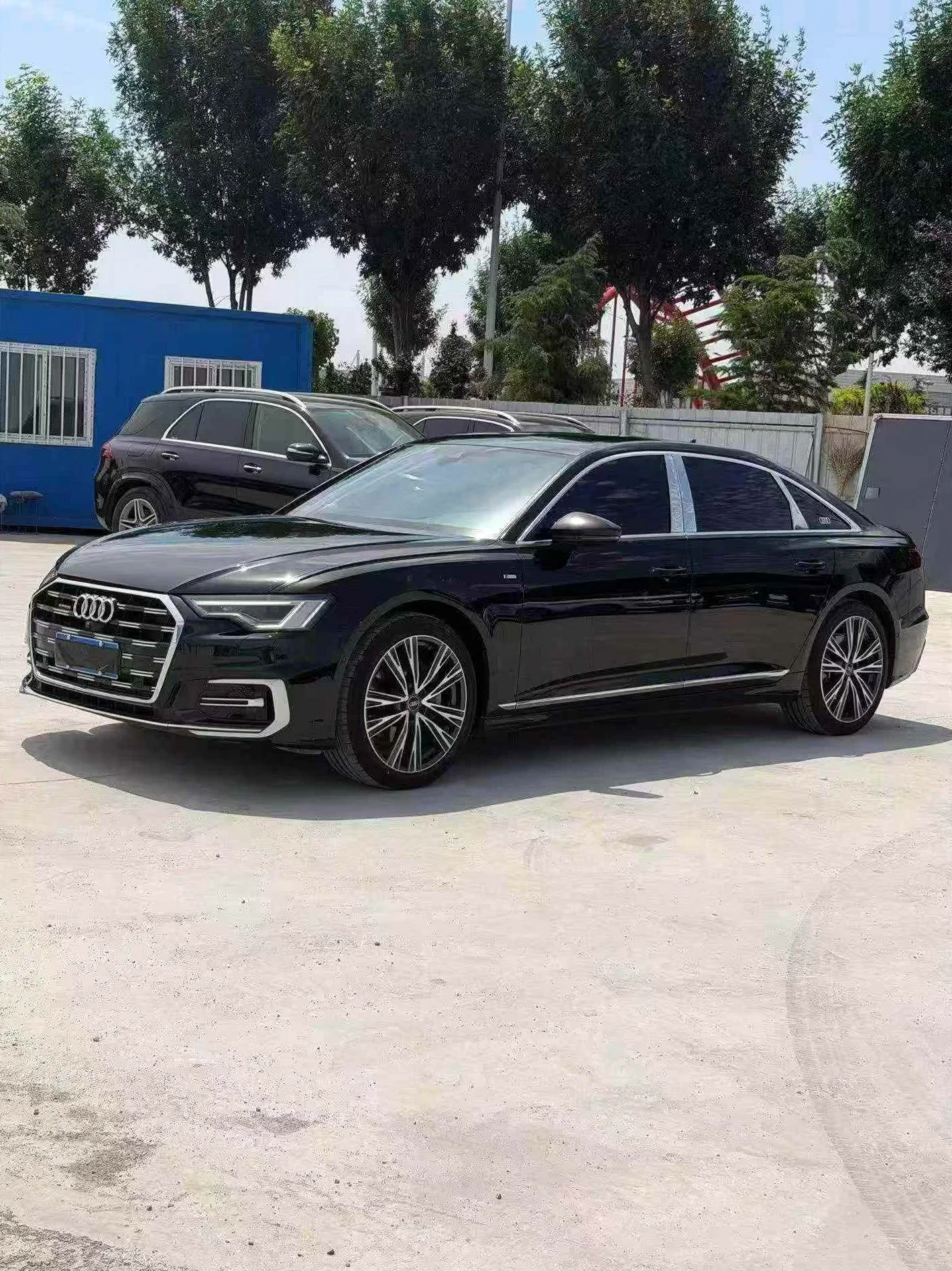 奥迪A6L 正面外观三