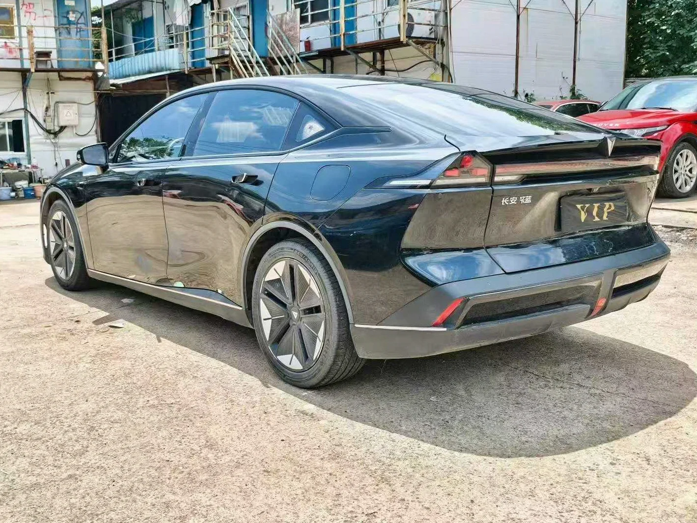 长安汽车深蓝 后面外观三