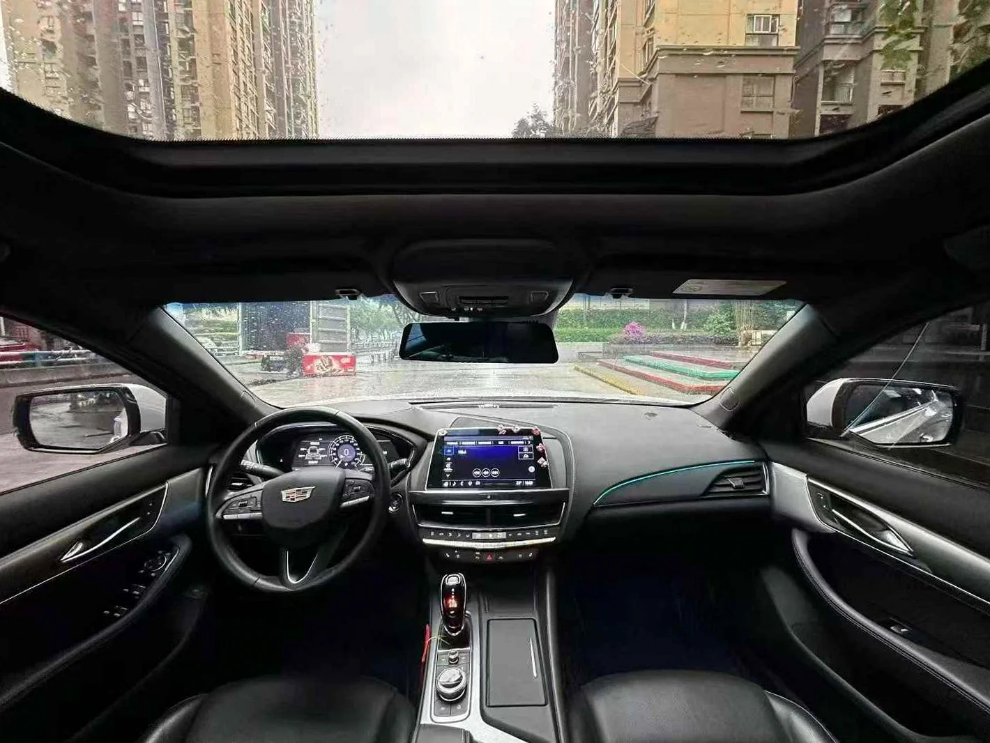凯迪拉克CT5 后面外观二