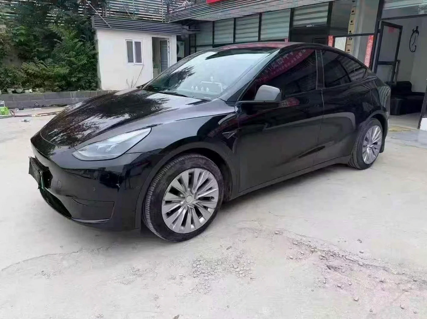 特斯拉MODEL 正面外观二