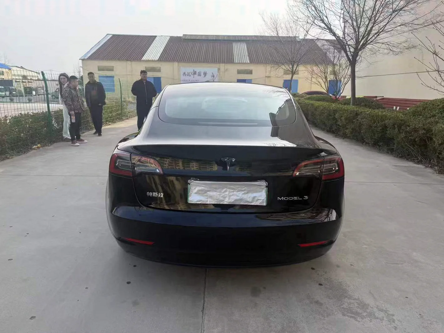 特斯拉MODEL 后面外观一