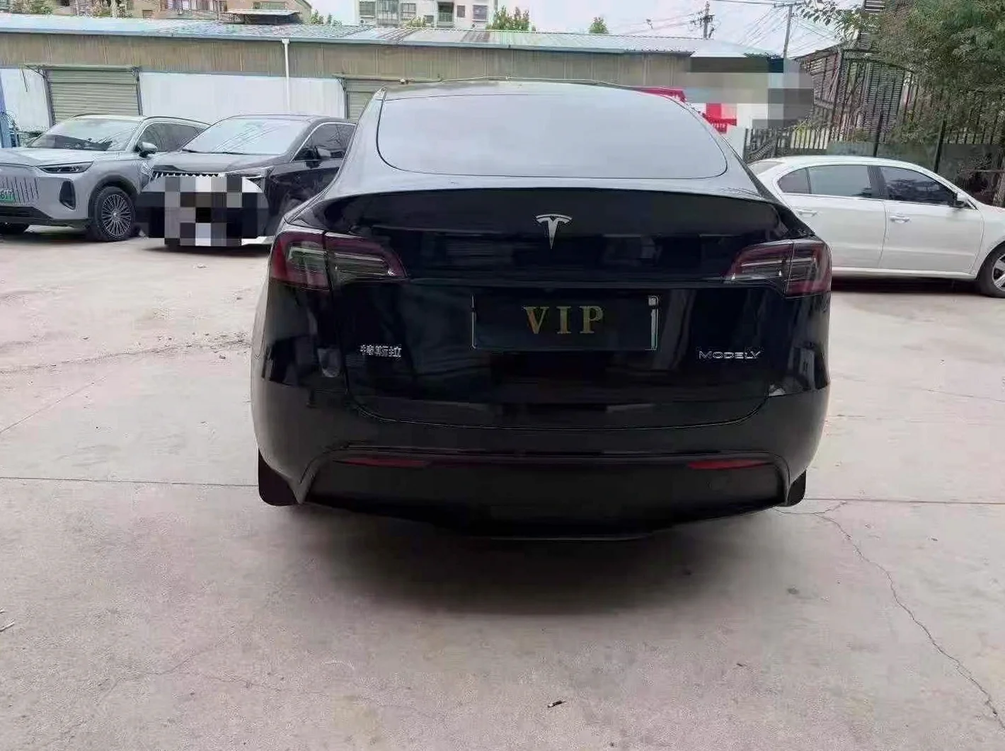 特斯拉MODEL 后面外观一