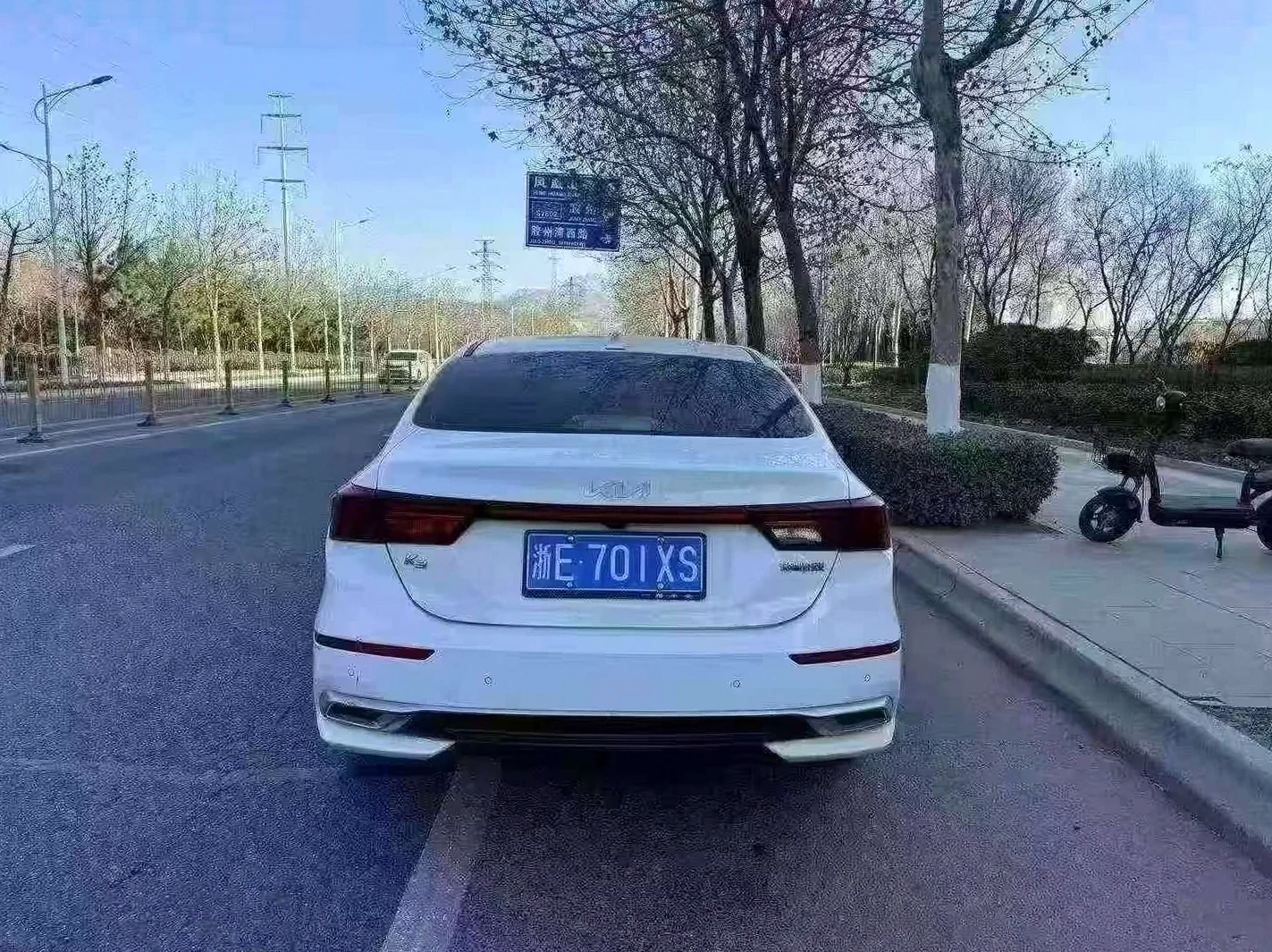 起亚K3 后面外观一