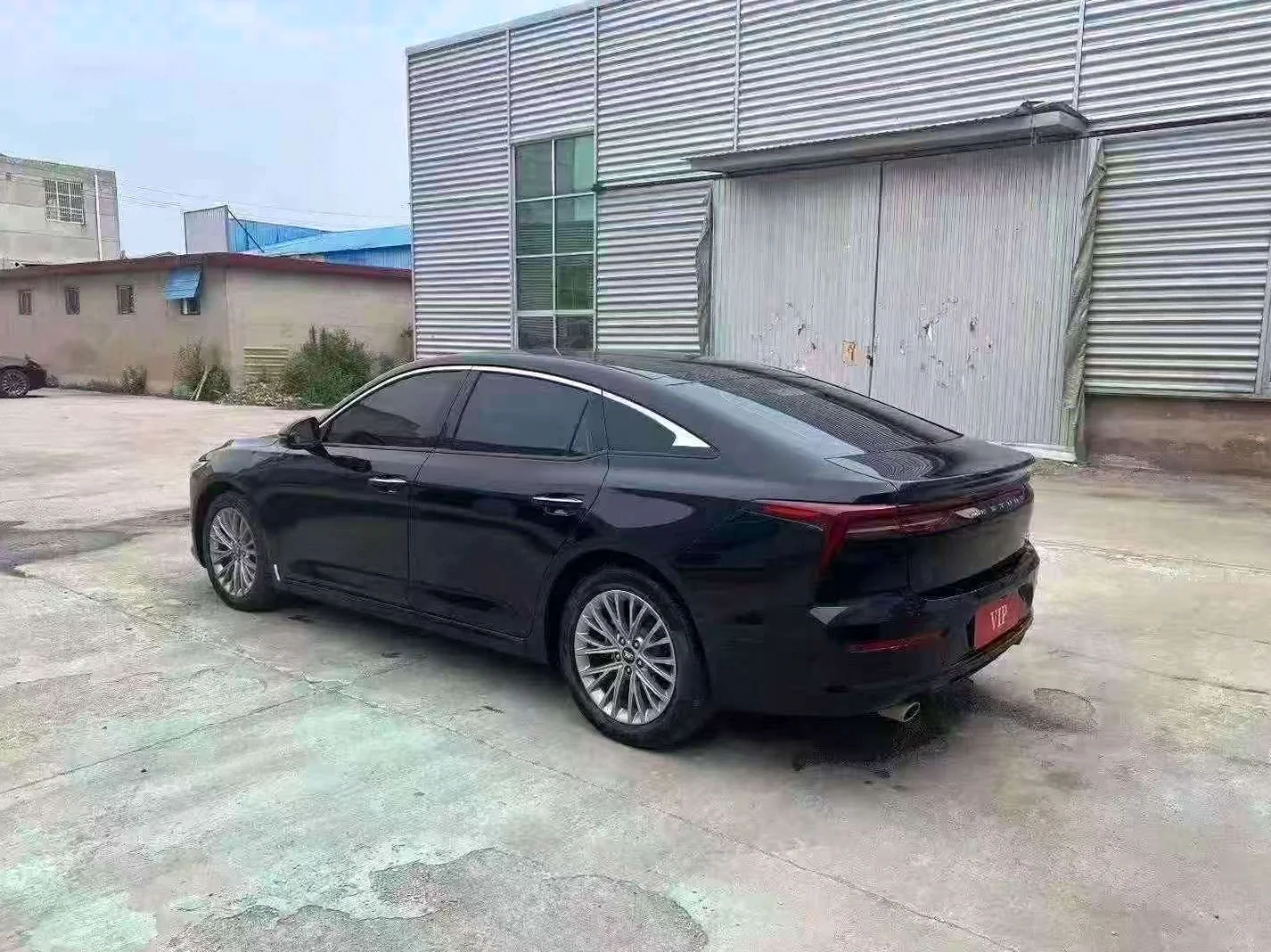 奔腾B70 后面外观二
