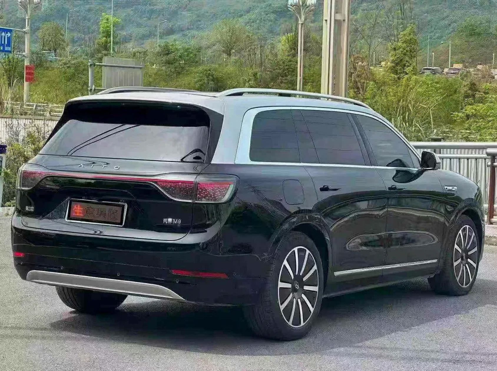华为智选问界 驾驶室