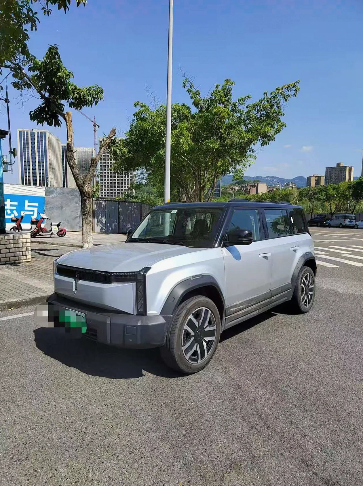 奇瑞ICAR 正面外观二