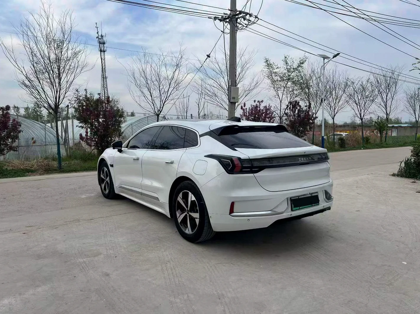 极氪汽车001 正面外观三