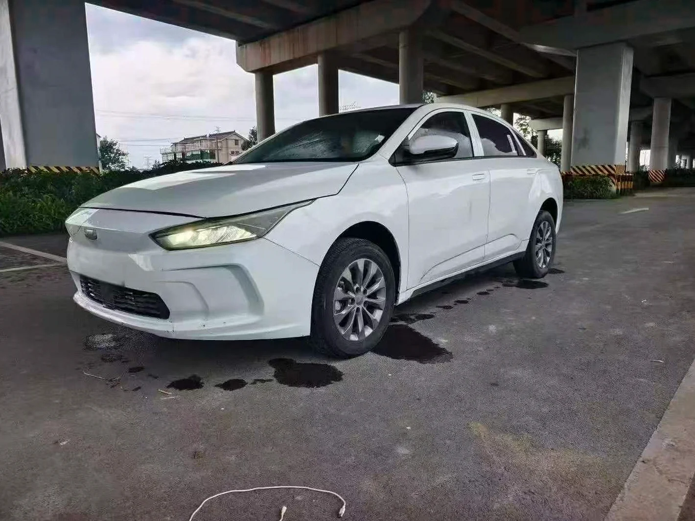 24款吉利几何A 410km续航