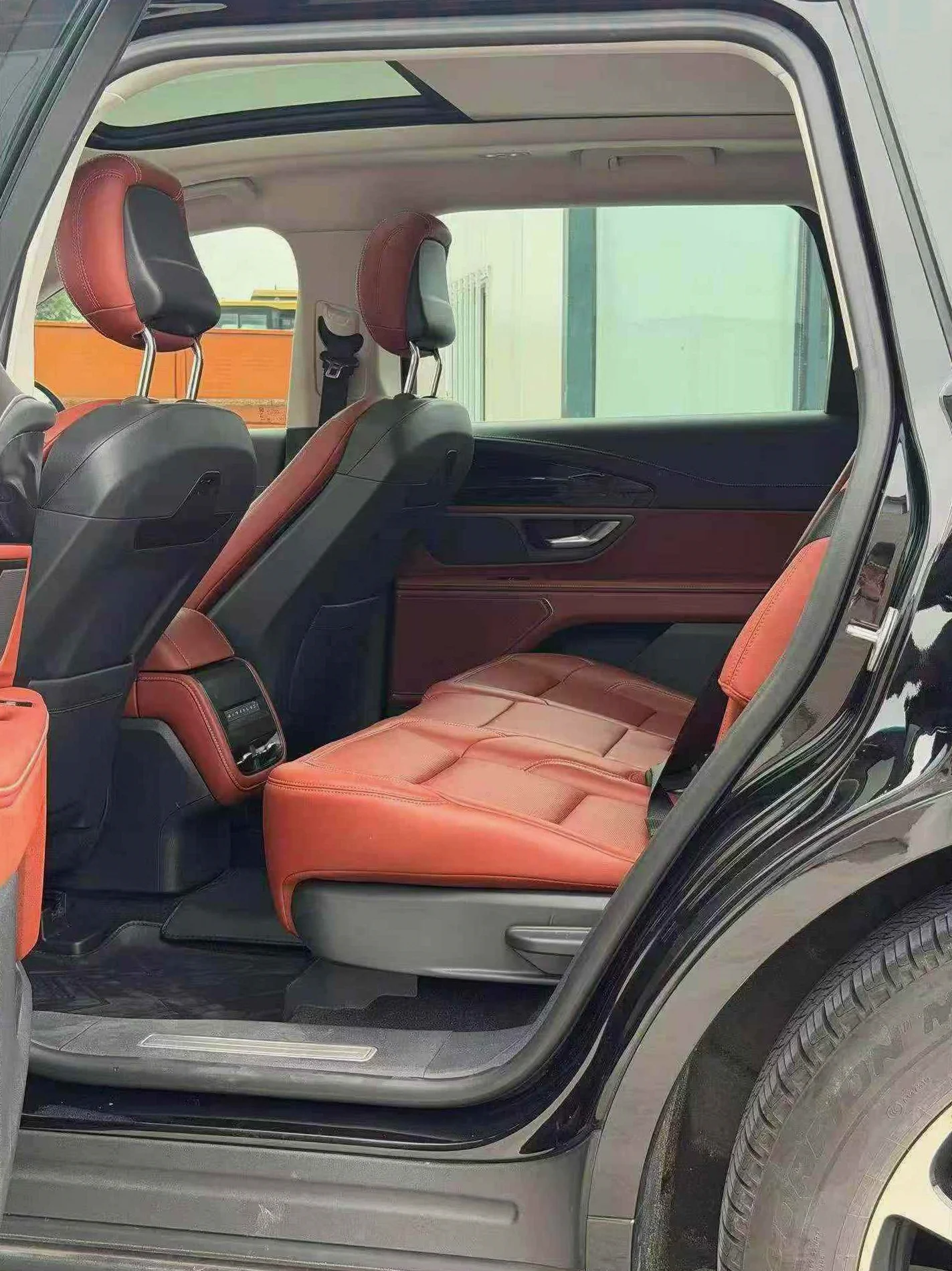 林肯航海家 后面外观三
