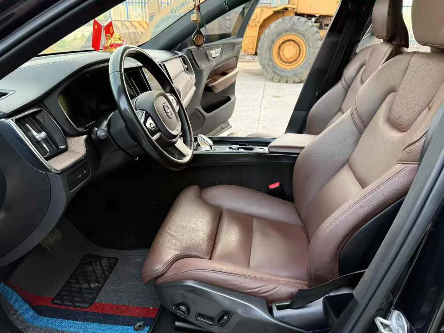沃尔沃XC60 后面外观三