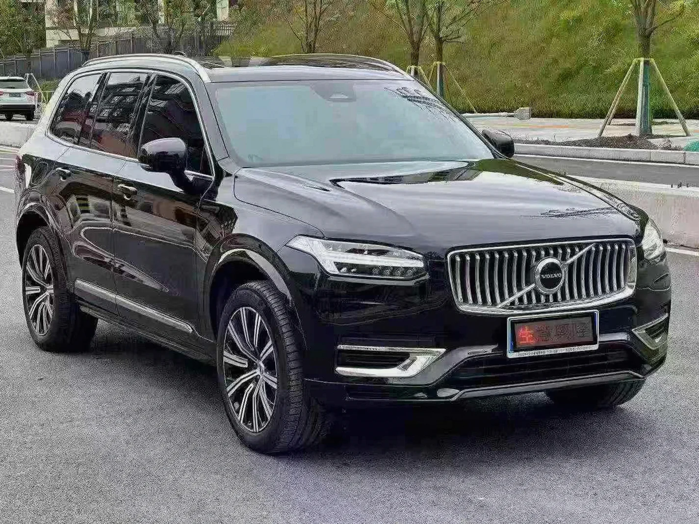 24年沃尔沃XC90四驱七座豪华版