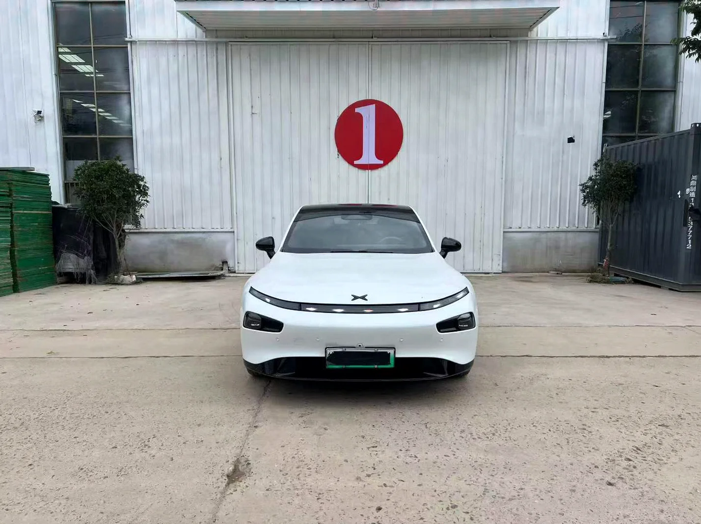 2024款小鹏P7i MAX