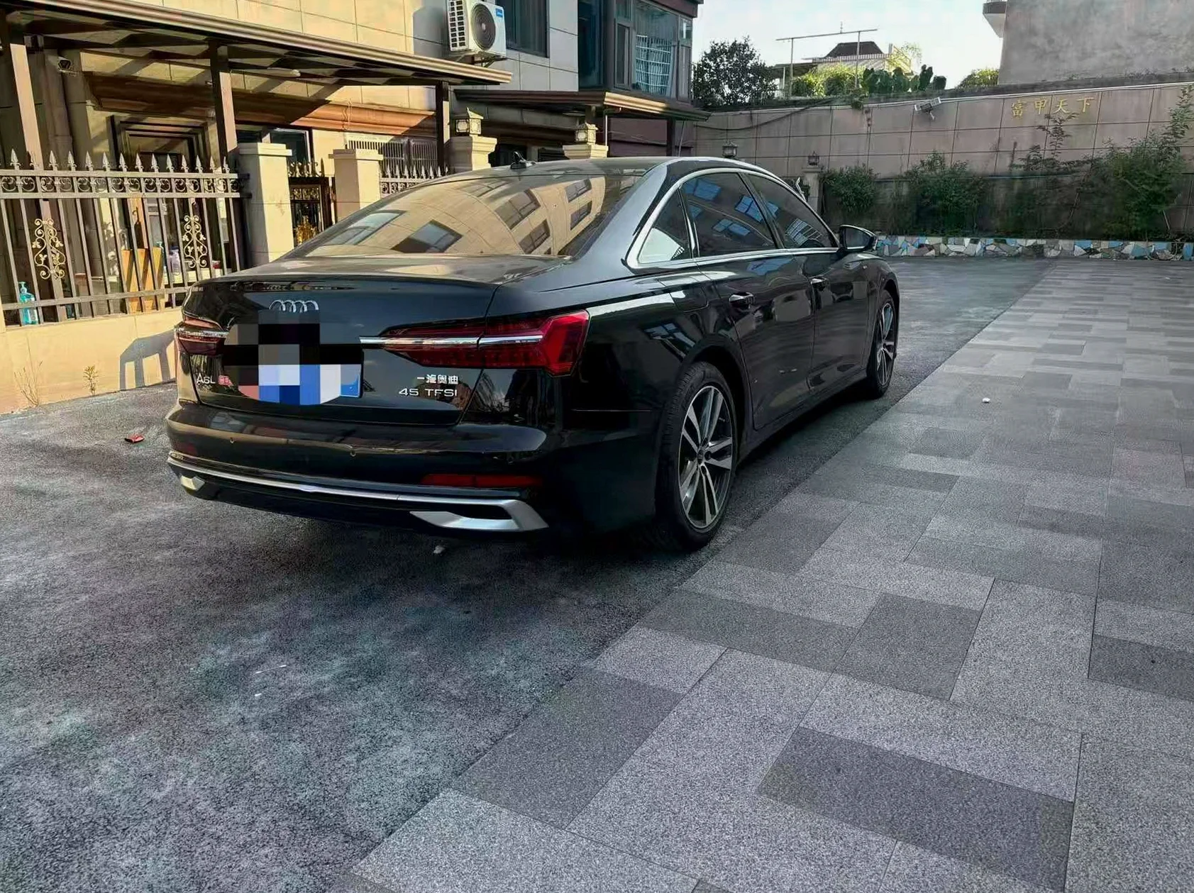 奥迪A6L 内饰后排