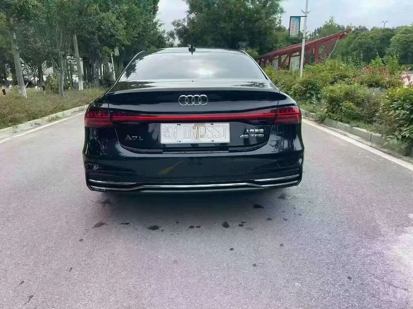 奥迪A7L 后面外观二