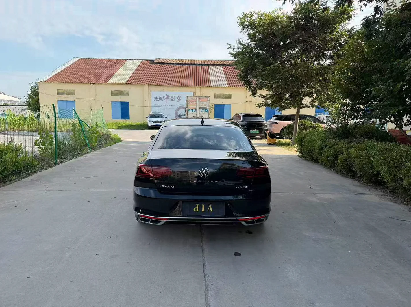 大众迈腾 后面外观一
