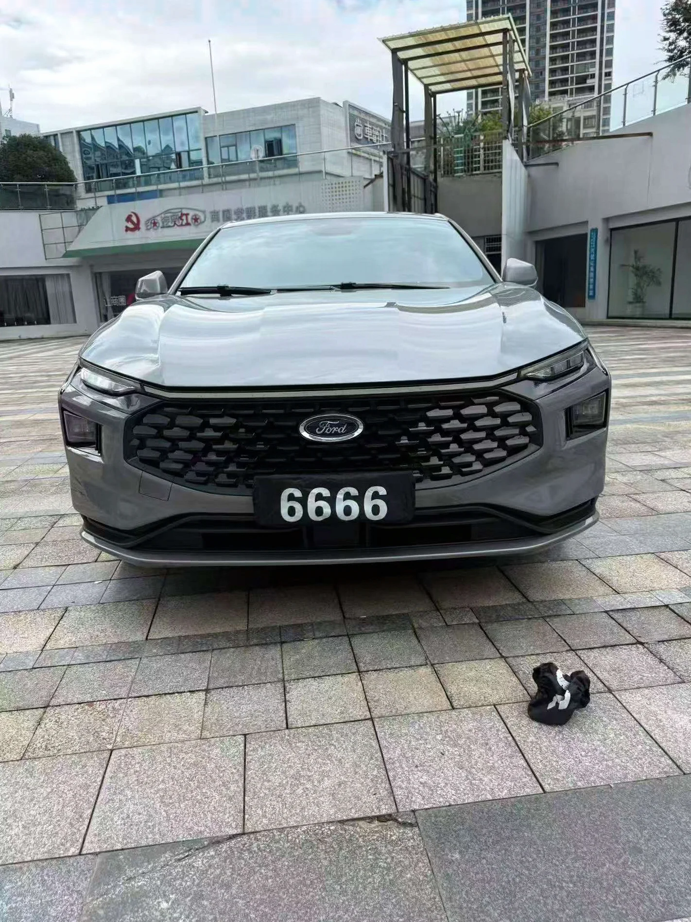 福特蒙迪欧 正面外观二