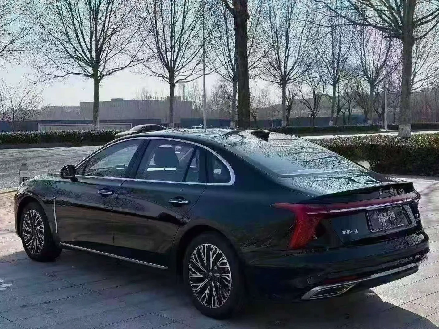 红旗H5 后面外观三
