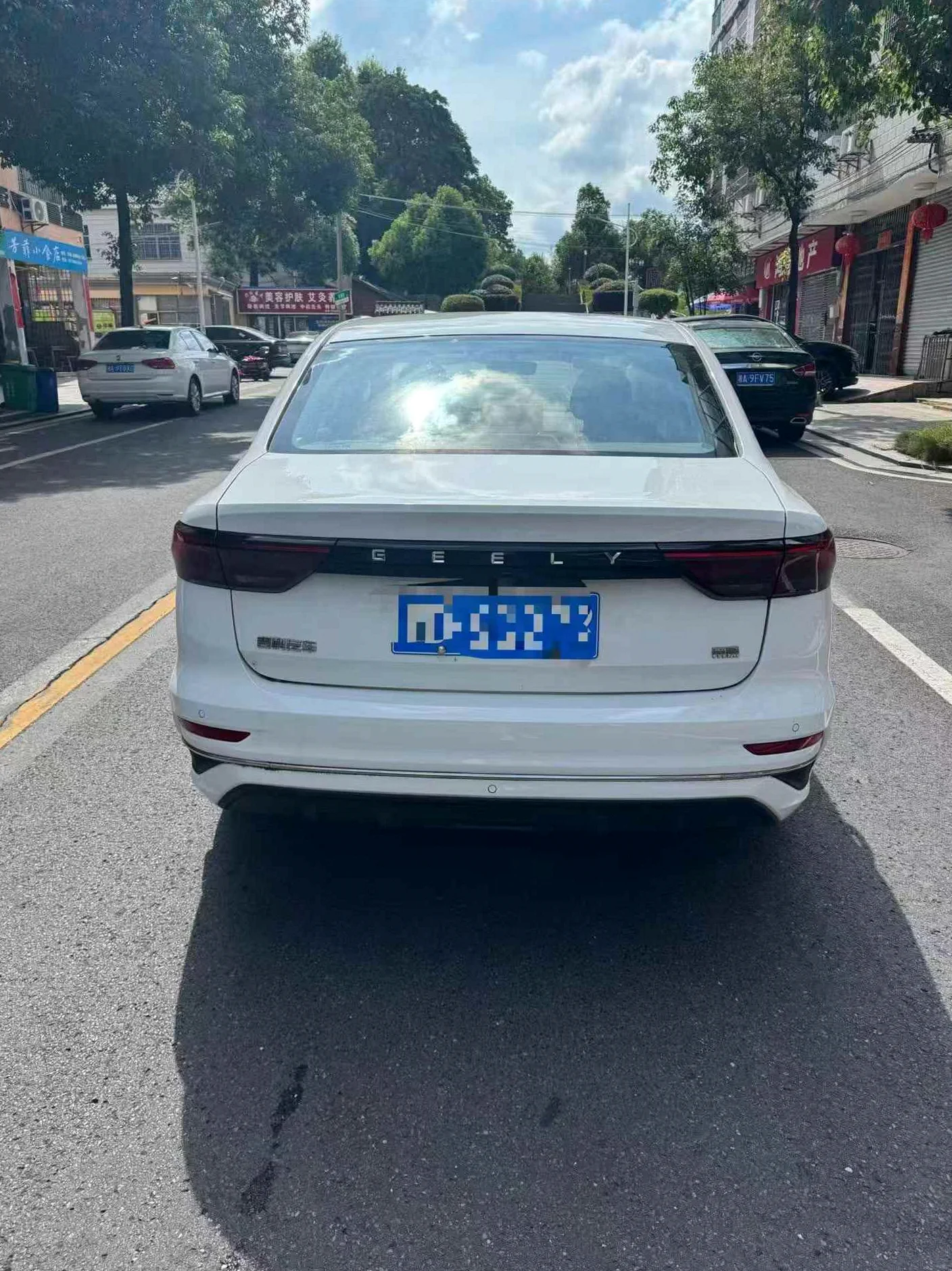 吉利帝豪 内饰后排