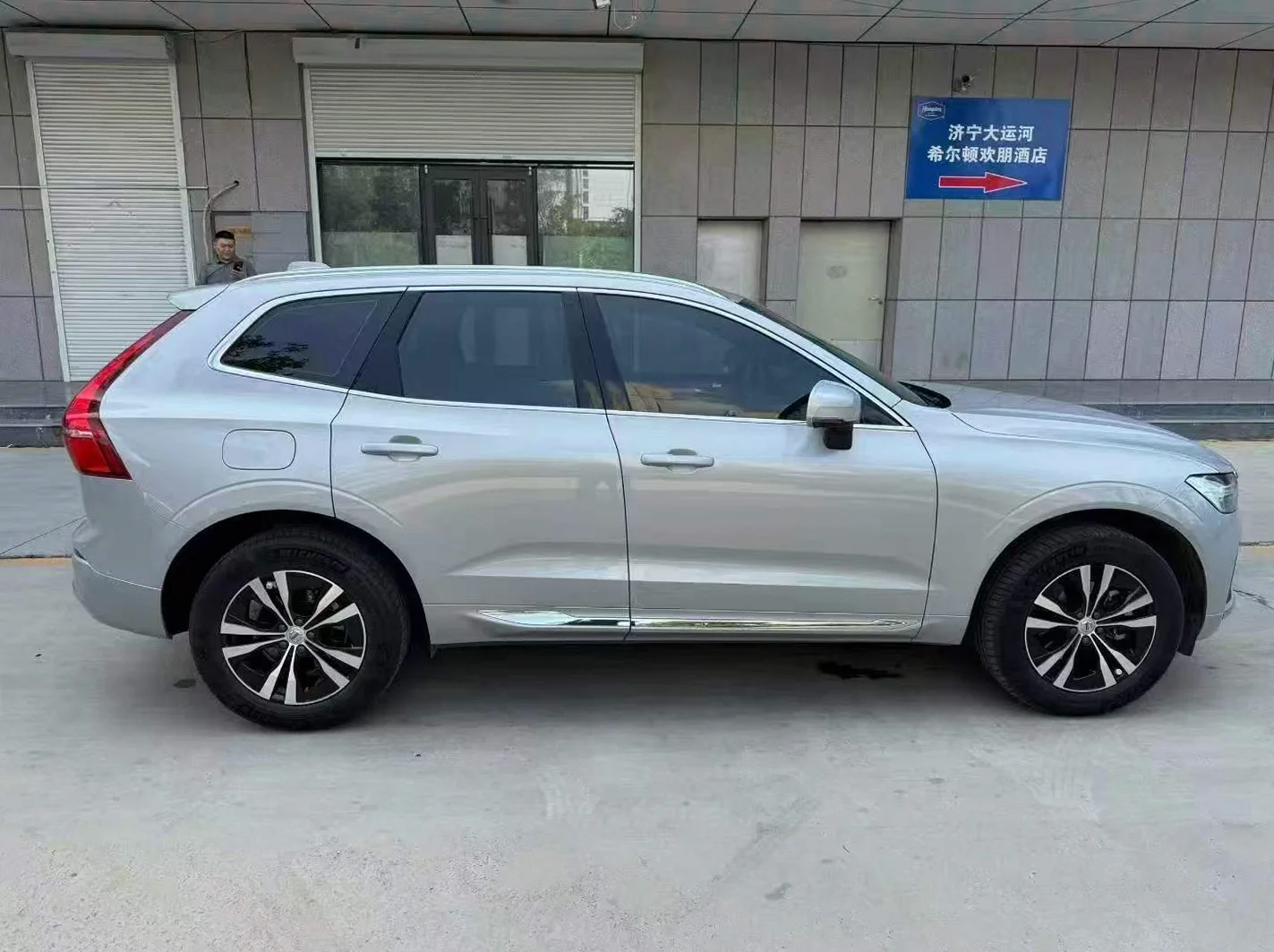 沃尔沃XC60 后面外观一