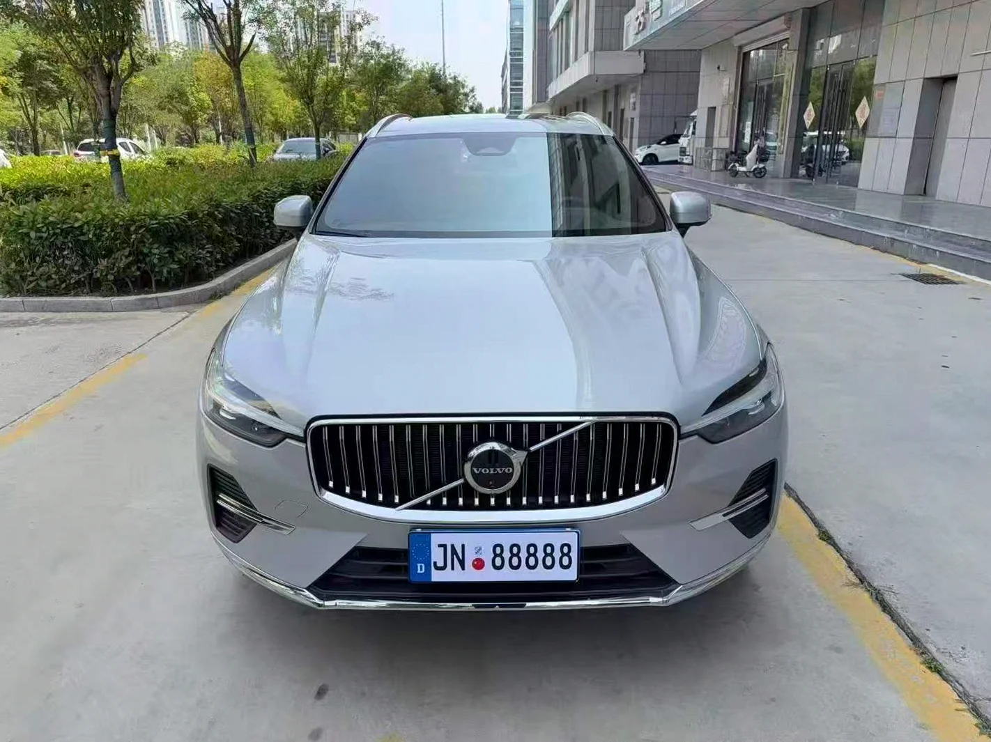沃尔沃XC60 正面外观二