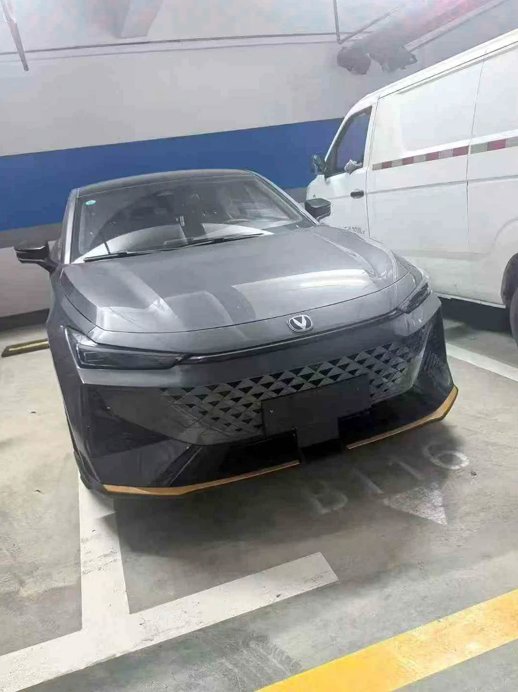 2025款 长安汽车 UNiV