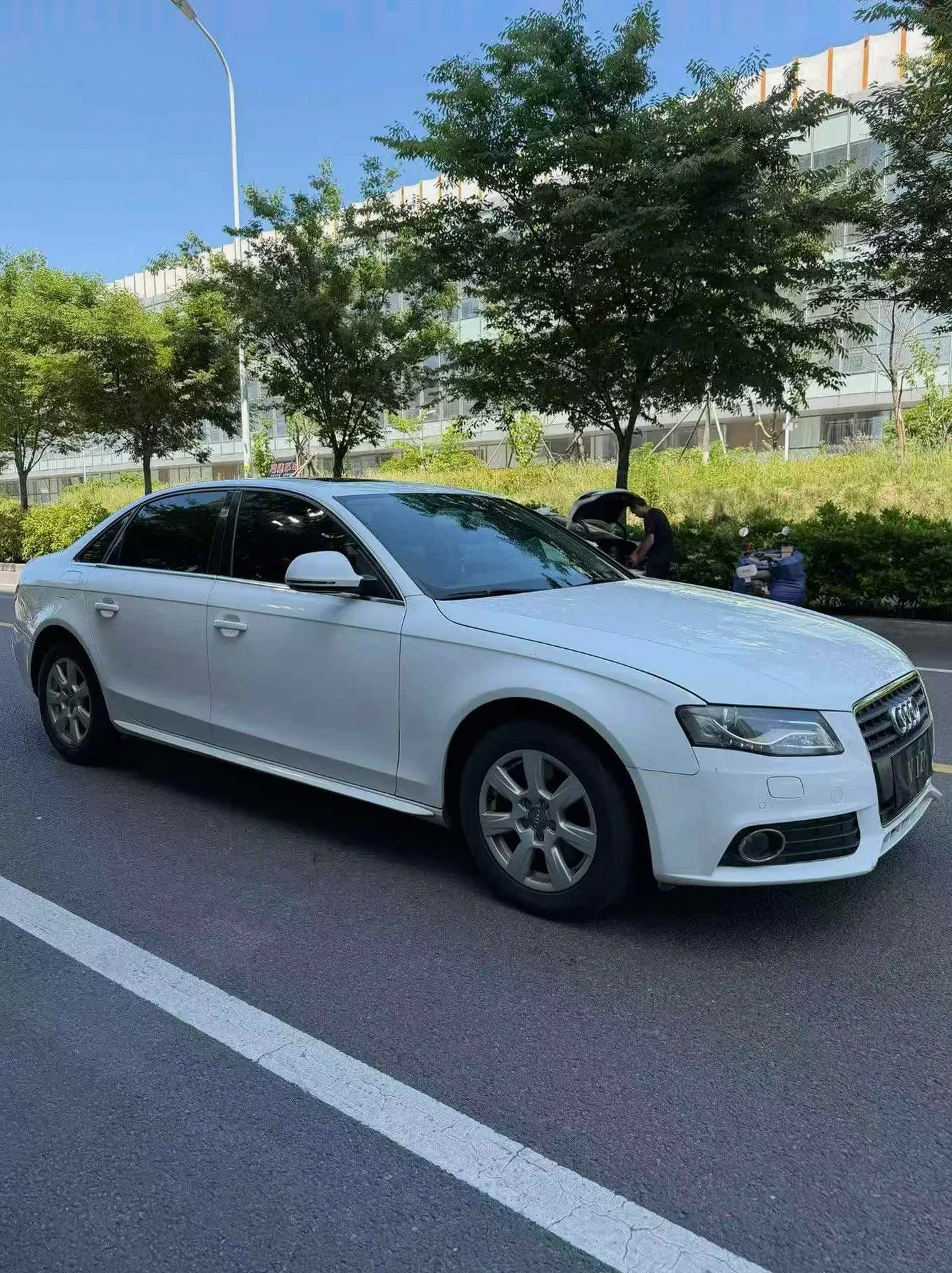 奥迪A4L 正面外观二