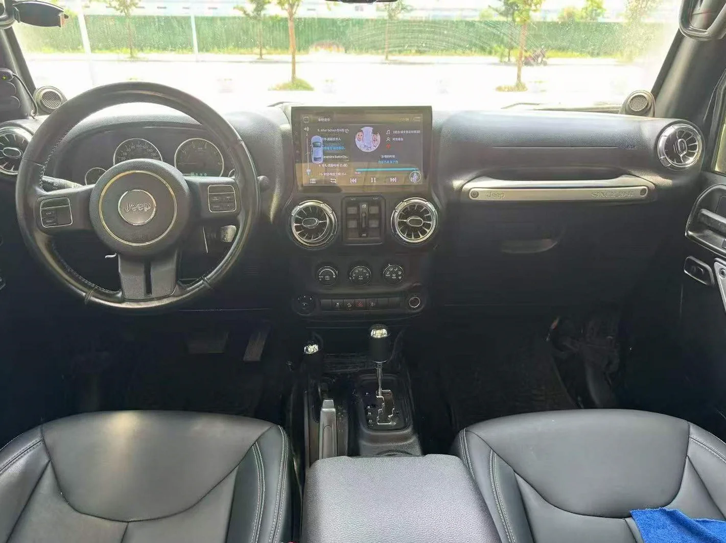 Jeep牧马人 后面外观三