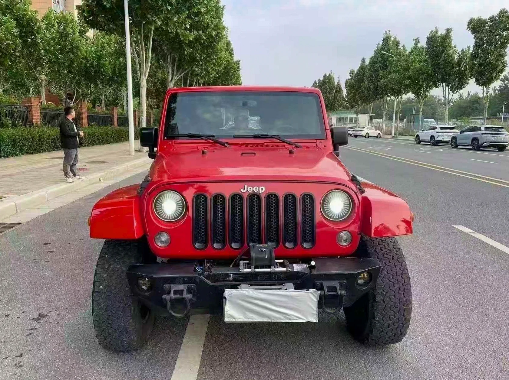 Jeep牧马人 正面外观二