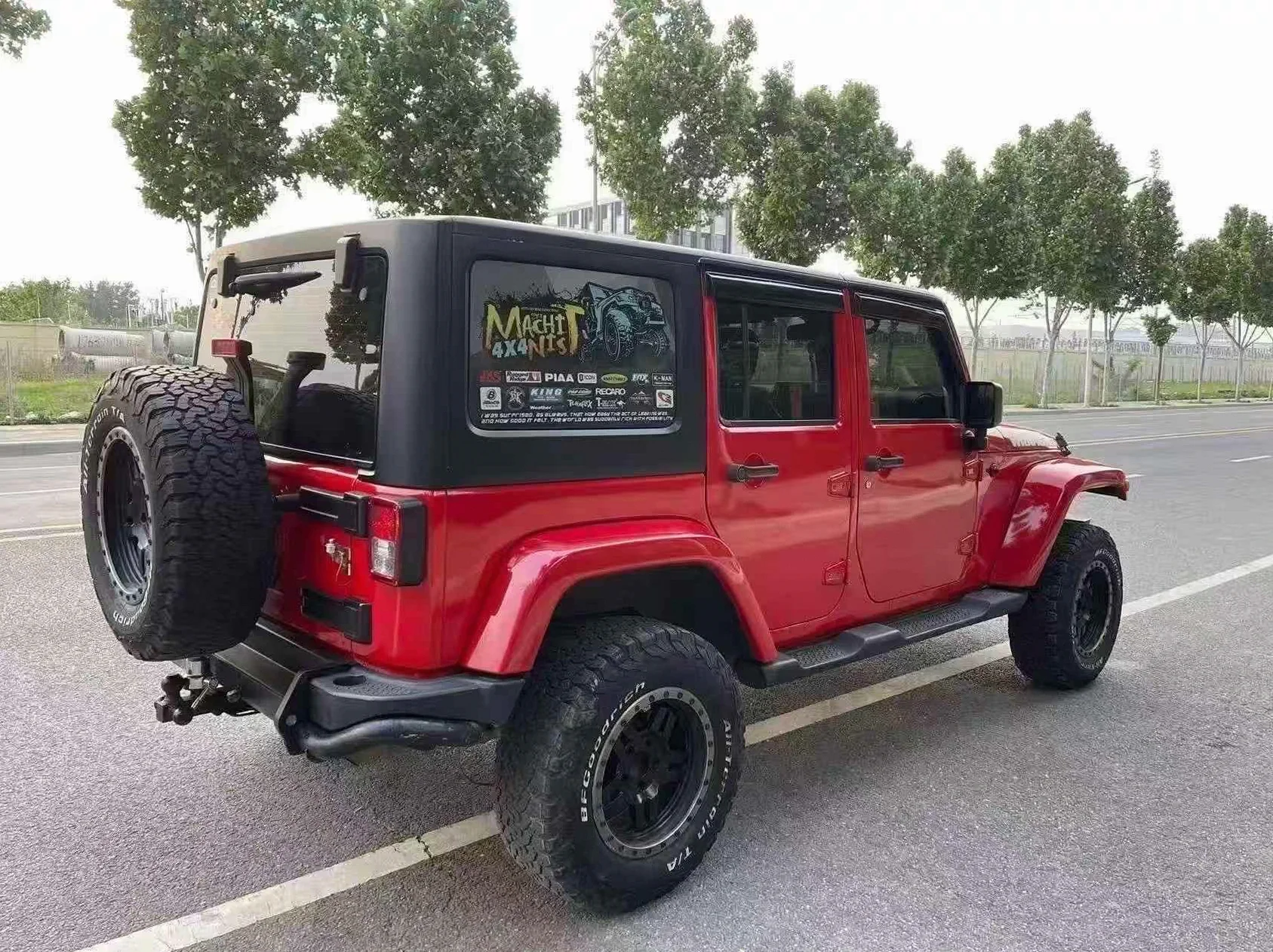 Jeep牧马人 后面外观一
