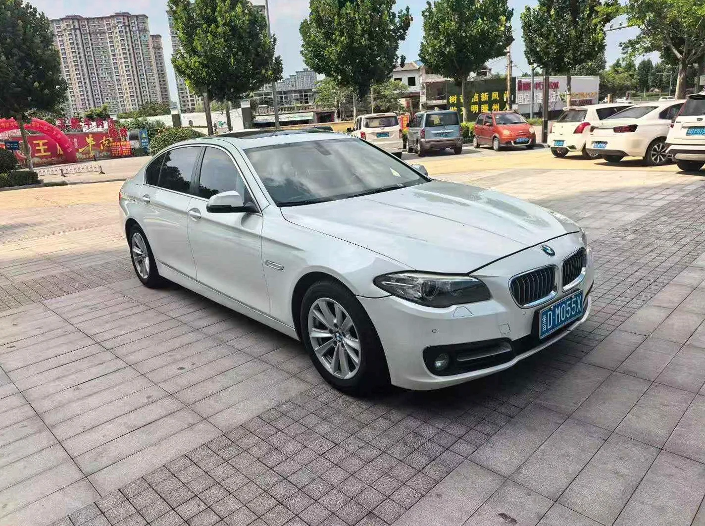 宝马5系 后面外观二